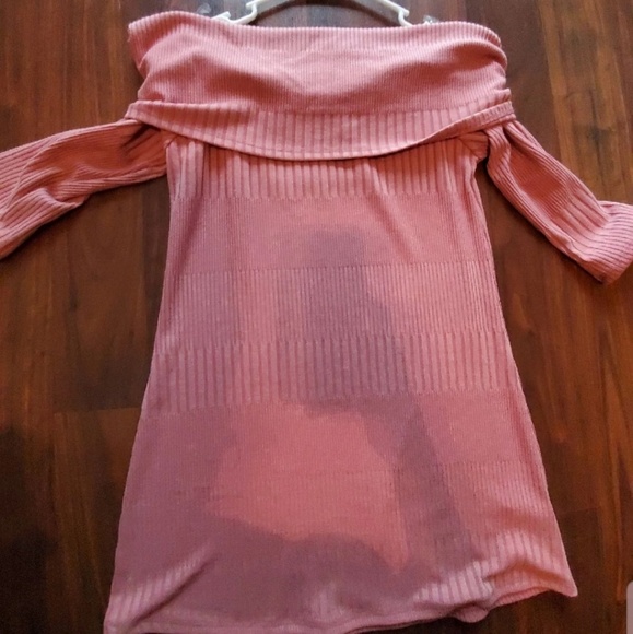 Off the shoulder top - Picture 5 of 5